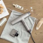 ⁦مجفف شعر عالي السرعة بجهد كهربائي عالمي من أكيرو وورلد ستايلر⁩ - الصورة ⁦12⁩