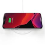 ⁦وسادة شحن لاسلكي Belkin BOOST CHARGE بقوة 15 واط (أبيض) - WIA002myWH⁩ - الصورة ⁦8⁩