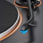 ⁦فونوغراف Audio-Technica AT-LP70XBT اللاسلكي الأوتوماتيكي⁩ - الصورة ⁦31⁩